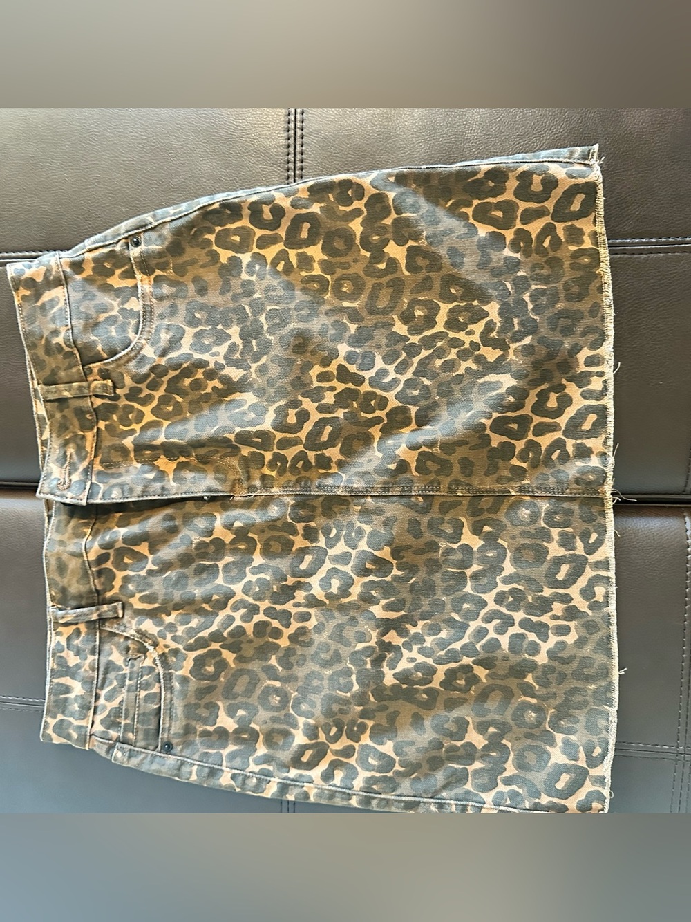 Tractr BLU large cheetah skirt